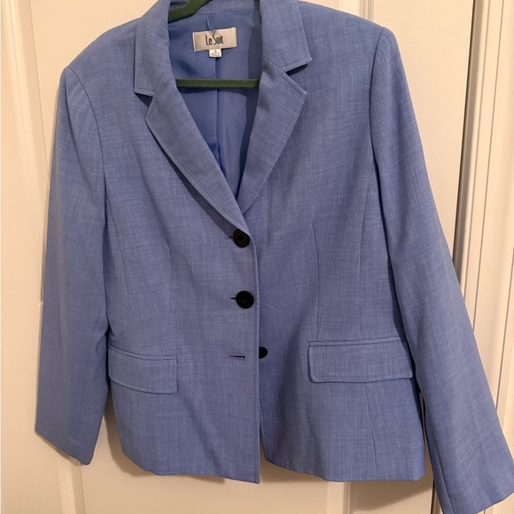 Emily Designs Classic Blazer in Blush Pink - Picture 7 of 16